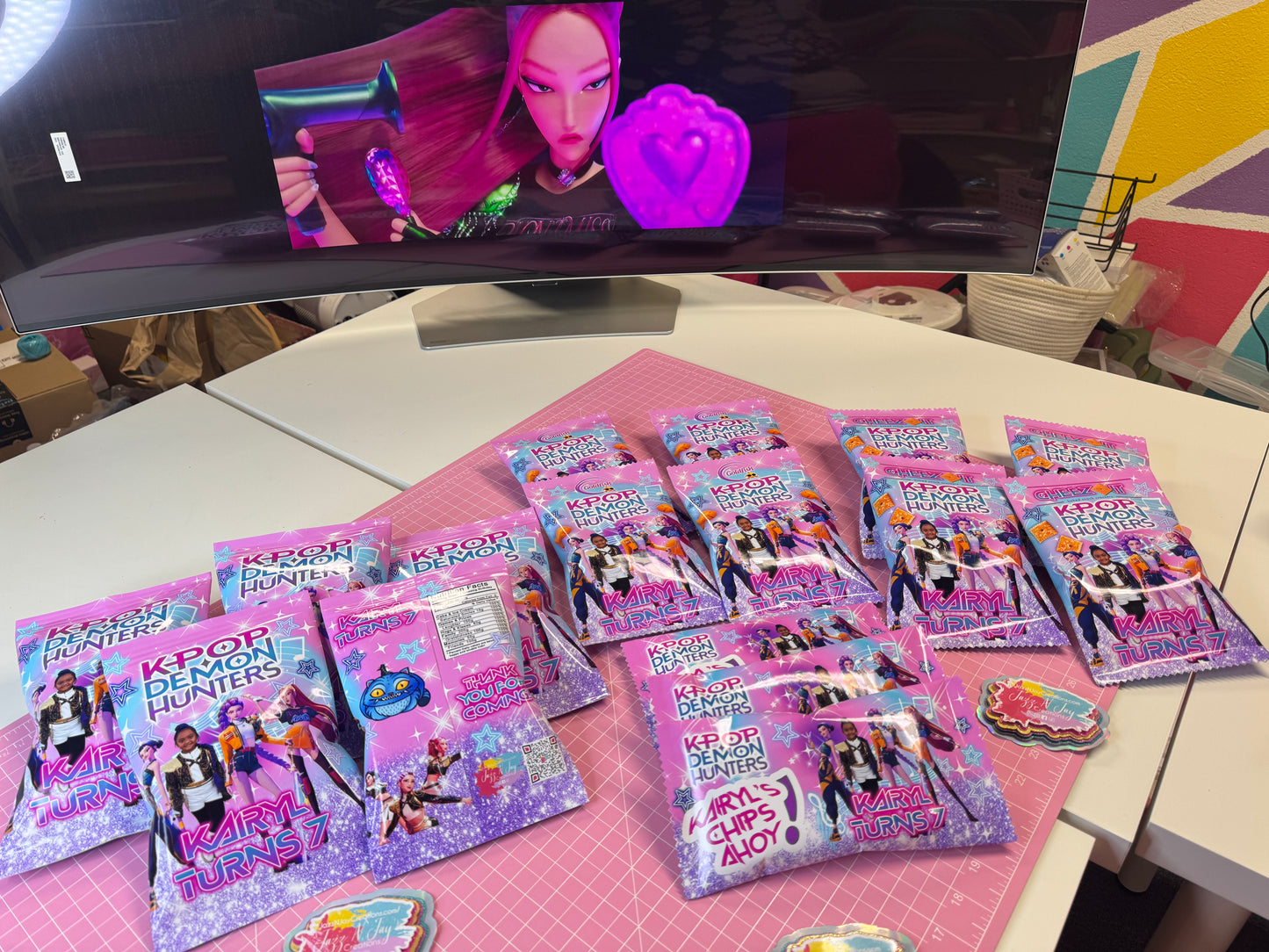Kpop Demon Hunters Huntrix Saja Boys Party Favors | Custom Chip Bags, Capri Sun Labels, Goodie Bags | Personalized Kpop Birthday Set
